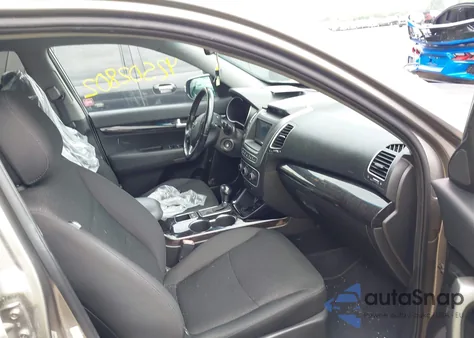 2015 Kia Sorento Lx from USA, damaged, VIN 5XYKTDA69FG644917